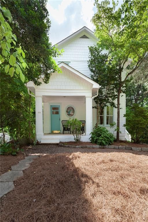 2 bedroom, 2 bathroom, 1,848 sq ft single family residence sold at 935 Ormewood Terrace, Atlanta, GA 30316