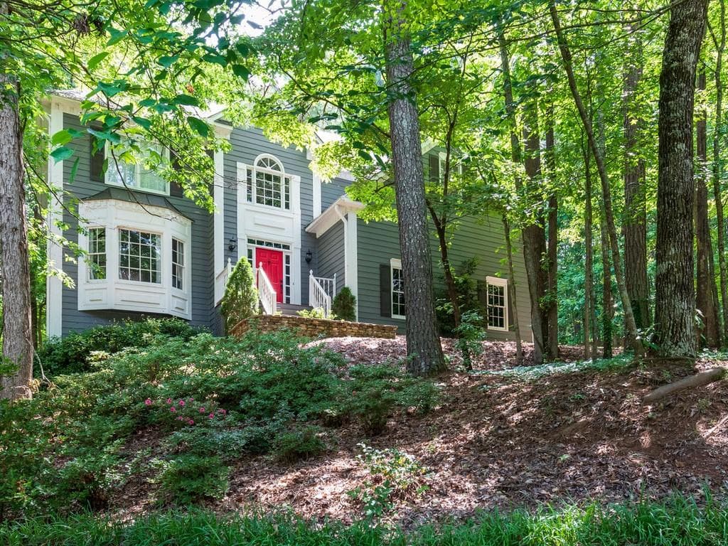 4 bedroom, 3 bathroom, 3,420 sq ft single family residence sold at 4671 Oakhurst Lane, Alpharetta, GA 30004