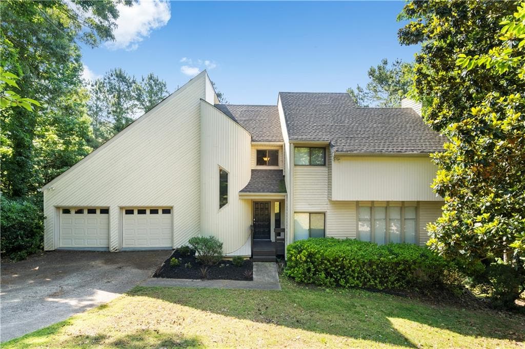 5 bedroom, 4 bathroom, 2,211 sq ft single family residence sold at 10285 Timberstone Road, Alpharetta, GA 30022