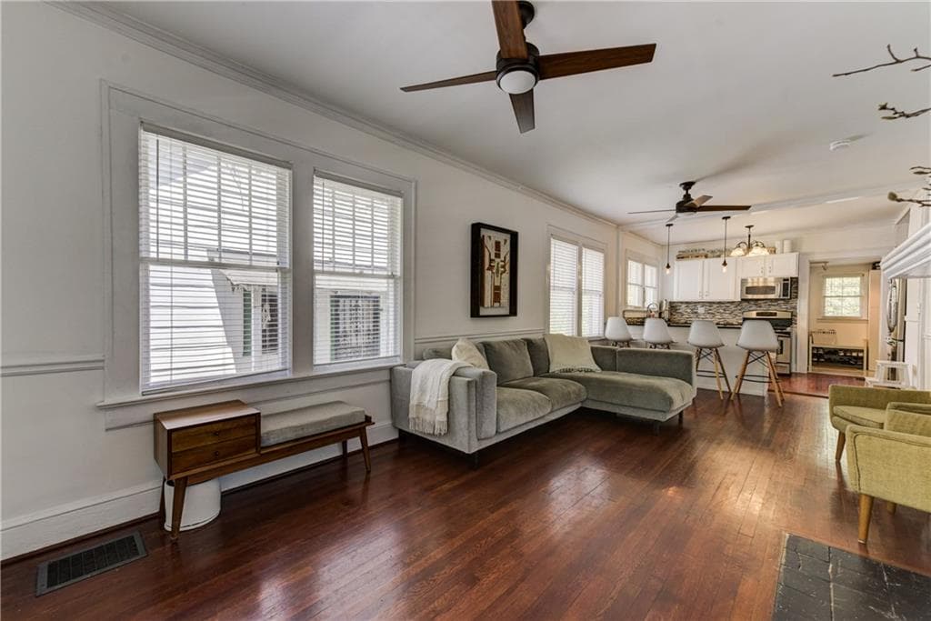 2 bedroom, 1 bathroom, 1,128 sq ft single family residence sold at 454 Kendrick Avenue, Atlanta, GA 30315