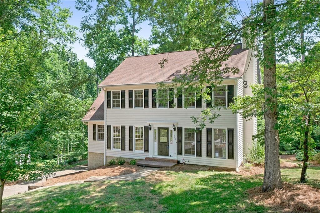 3 bedroom, 3 bathroom, 2,990 sq ft single family residence sold at 2211 Dawn Court, Suwanee, GA 30024