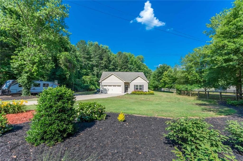 3 bedroom, 2 bathroom, 1,449 sq ft single family residence sold at 2660 Dr Bramblett Road, Cumming, GA 30028