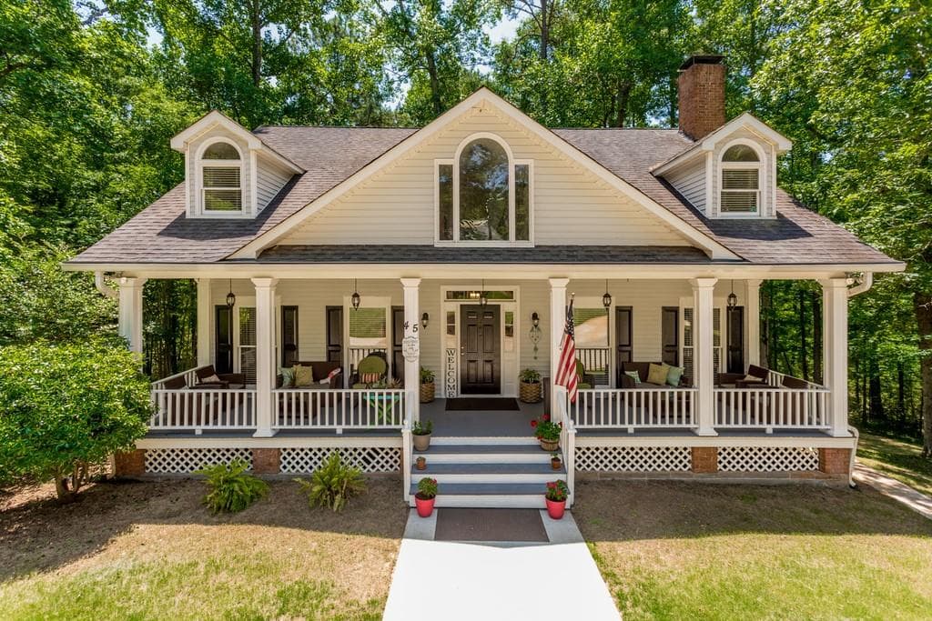 45 LONGWOOD Lane, Newnan, GA 30263 — most recent listing photo