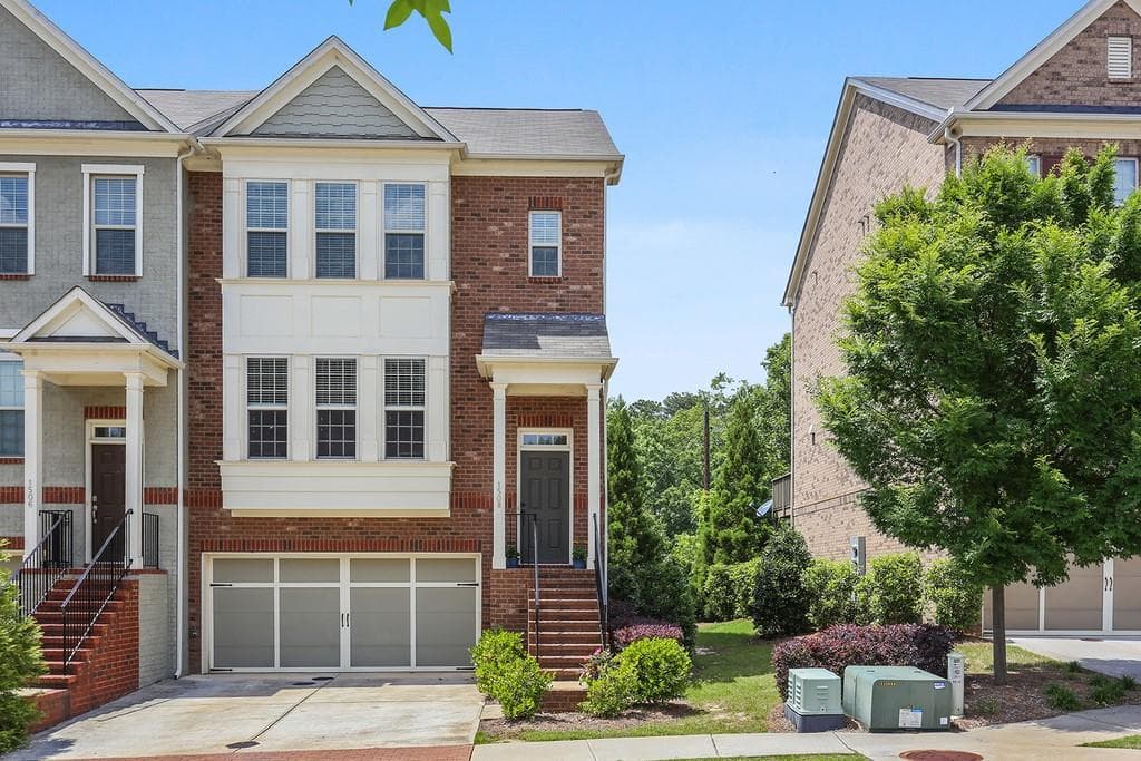4 bedroom, 3 bathroom, 2,388 sq ft townhouse sold at 1508 WOODBRIDGE Way, Atlanta, GA 30329
