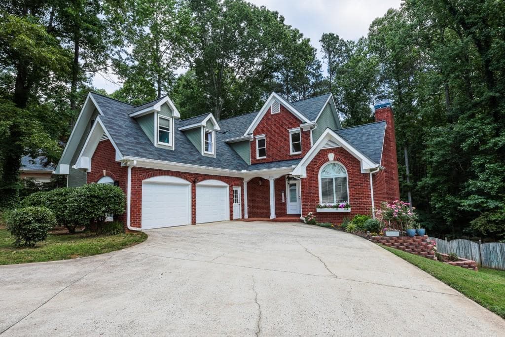 4550 Hamptons Drive, Alpharetta, GA 30004 — most recent listing photo