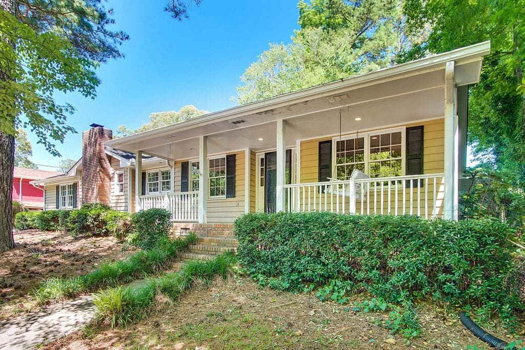820 Valleymeade Drive, Marietta, GA 30067 — most recent listing photo