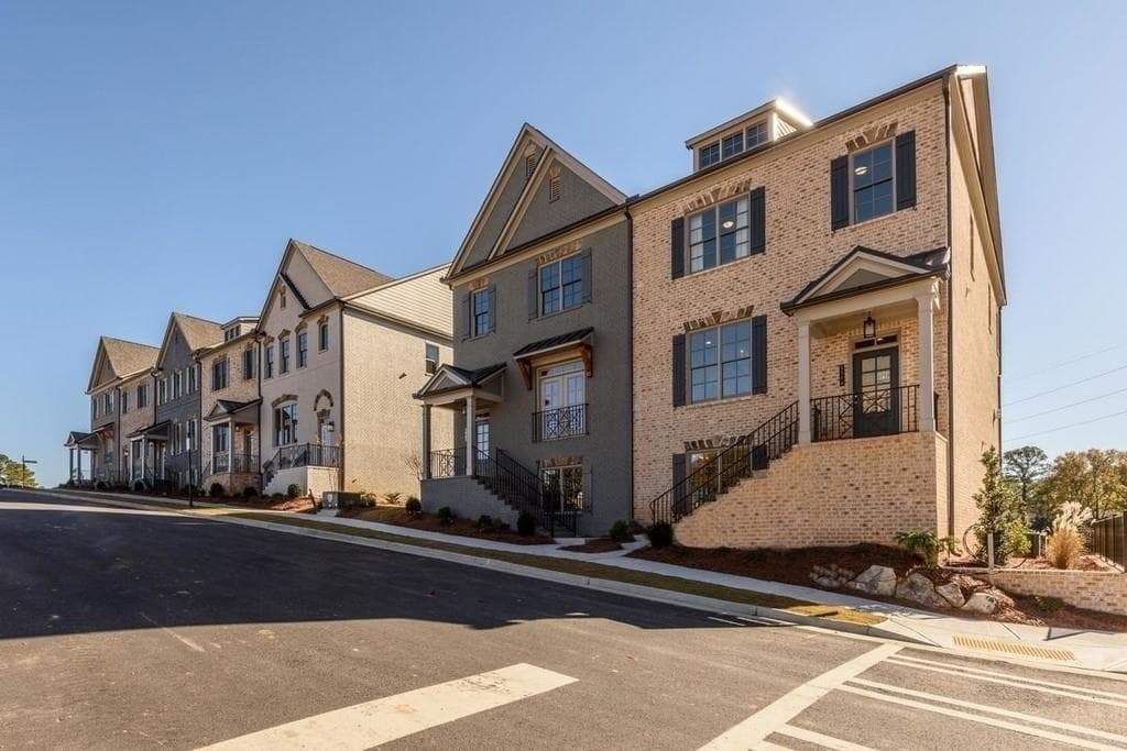 2426 Skyland Way 62, Brookhaven, GA 30319 — most recent listing photo