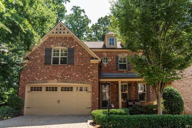 5586 Julian Place, Atlanta, GA 30342 — most recent listing photo