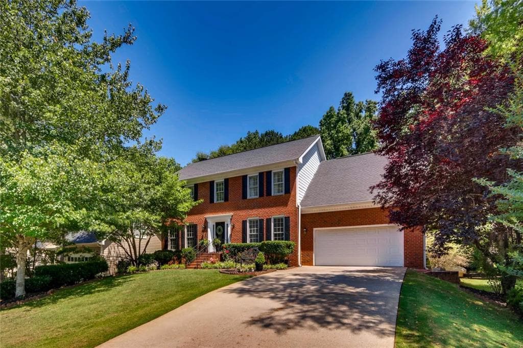 4 bedroom, 4 bathroom, 2,750 sq ft single family residence sold at 720 Birch Ridge Drive, Roswell, GA 30076