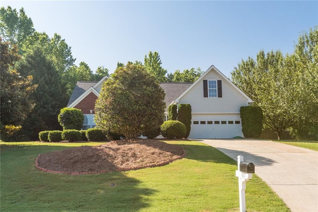 6157 Devonshire Drive, Flowery Branch, GA 30542 — most recent listing photo
