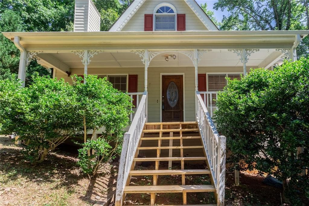 3 bedroom, 2 bathroom, 1,380 sq ft single family residence sold at 4151 N Arnold Mill Road, Woodstock, GA 30188