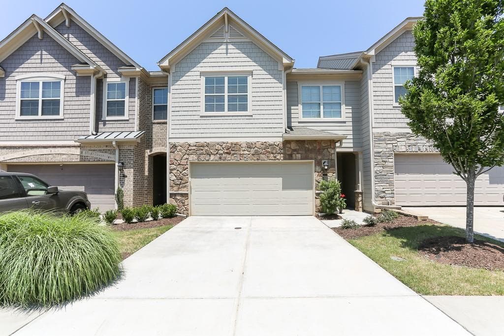 2132 Knoll Place, Brookhaven, GA 30329 — most recent listing photo