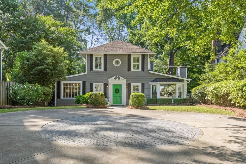 4 bedroom, 4 bathroom, 2,400 sq ft single family residence sold at 2095 McKinley Road, Atlanta, GA 30318
