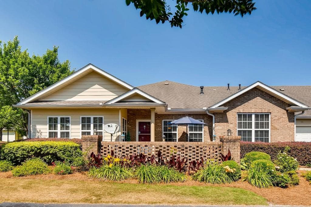 141 VILLA PARK Circle, Stone Mountain, GA 30087 — most recent listing photo