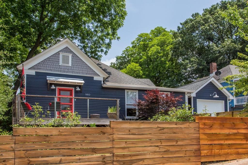 3 bedroom, 2 bathroom, 1,508 sq ft single family residence sold at 180 Holtzclaw Street, Atlanta, GA 30316