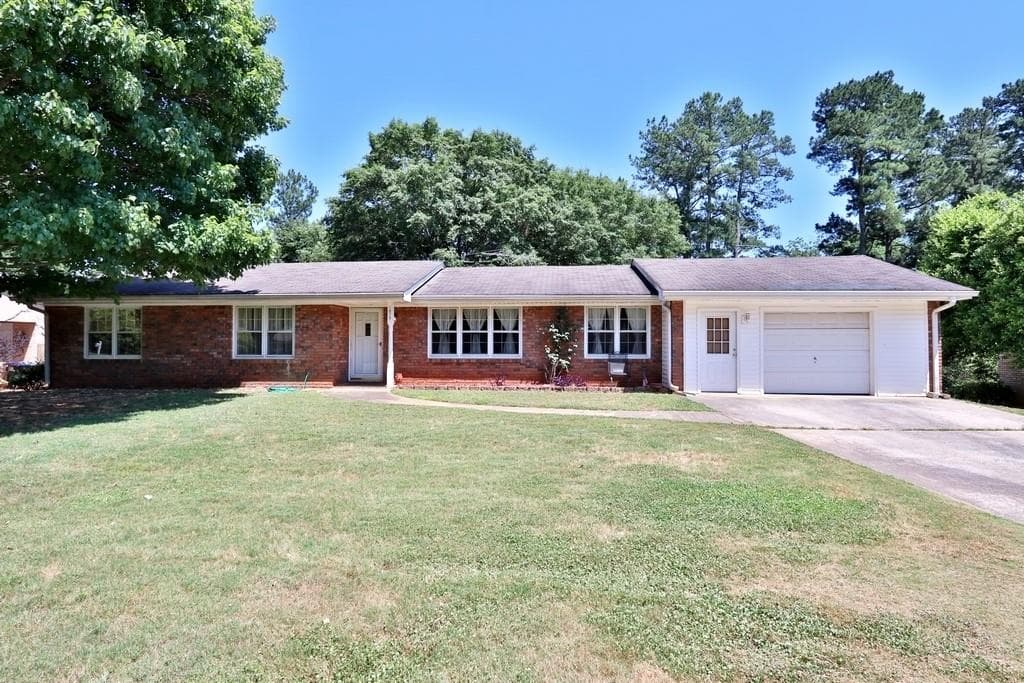 1075 GRIMES BRIDGE Road, Roswell, GA 30075 — most recent listing photo