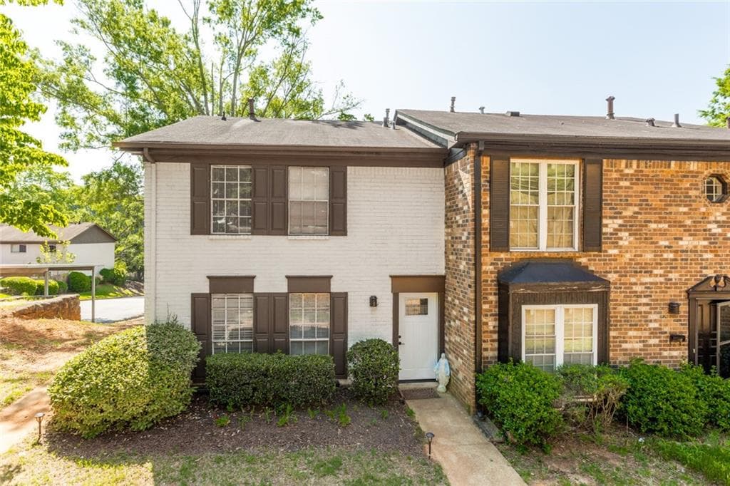 656 Garden Walk Drive, Stone Mountain, GA 30083 — most recent listing photo