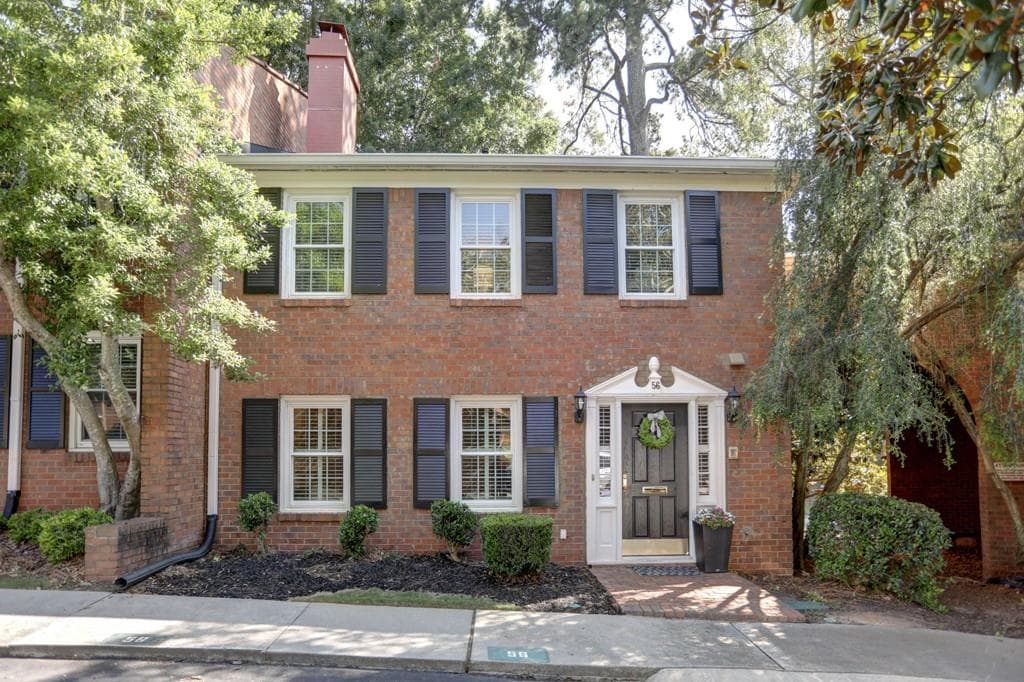 3 bedroom, 3 bathroom, 1,750 sq ft townhouse sold at 4620 Wieuca Road 56, Atlanta, GA 30342