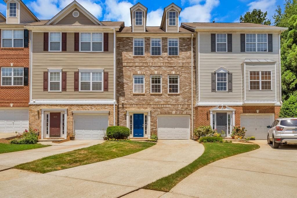 551 LANTERN WOOD Drive, Scottdale, GA 30079 — most recent listing photo