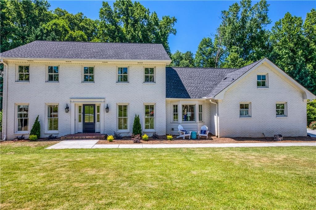1185 Wynterhall Lane, Dunwoody, GA 30338 — most recent listing photo