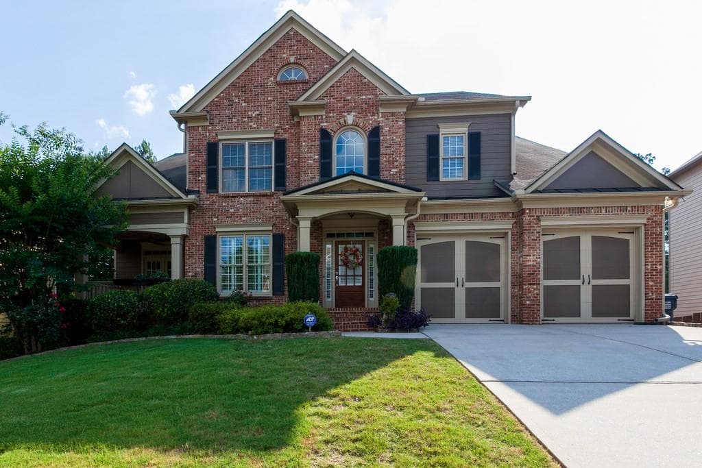 4 bedroom, 4 bathroom, 3,577 sq ft single family residence sold at 1136 LAKEFIELD Walk, Marietta, GA 30064