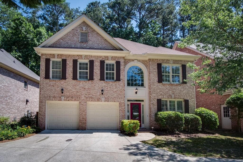 3 bedroom, 3 bathroom, 2,582 sq ft single family residence sold at 3038 Hudson Way, Decatur, GA 30033
