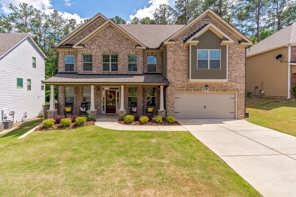 7 bedroom, 5 bathroom, 5,330 sq ft single family residence sold at 282 CLUBHOUSE Crossing, Acworth, GA 30101