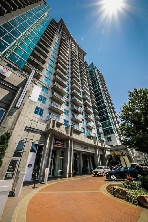 1 bedroom, 1 bathroom, 762 sq ft condominium sold at 250 Pharr Road 211, Atlanta, GA 30305