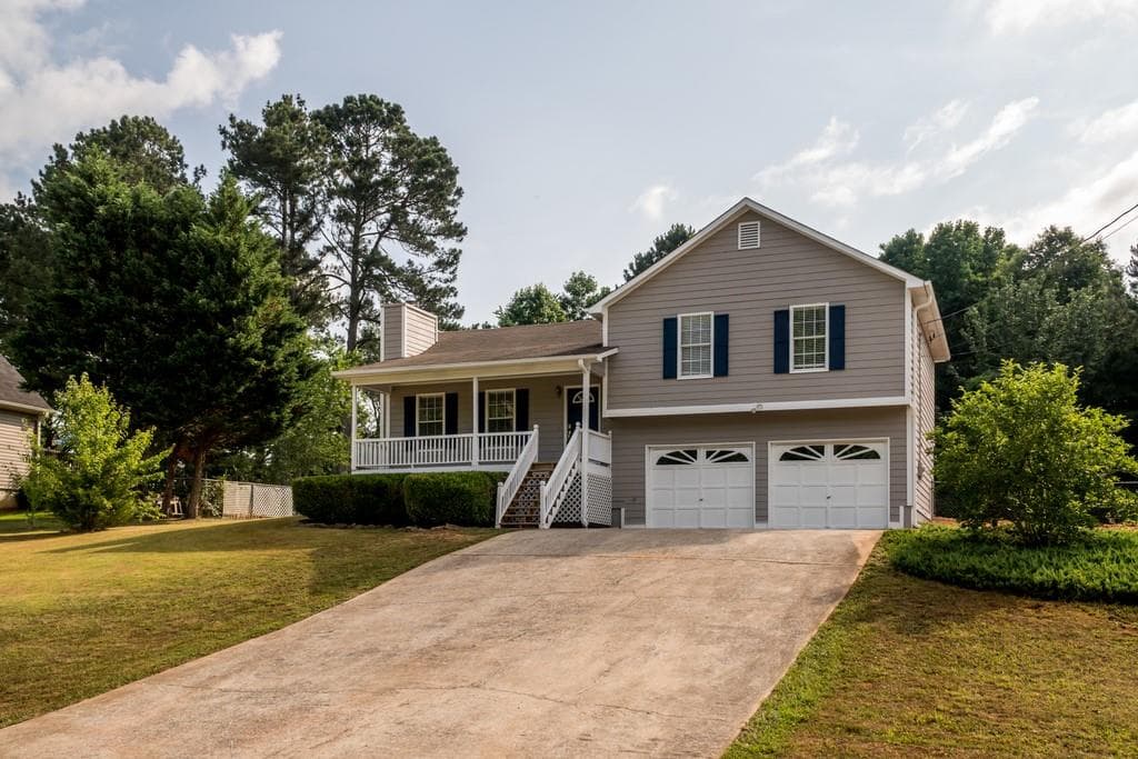 3 bedroom, 2 bathroom, 1,220 sq ft single family residence sold at 47 Deering Drive, Douglasville, GA 30134