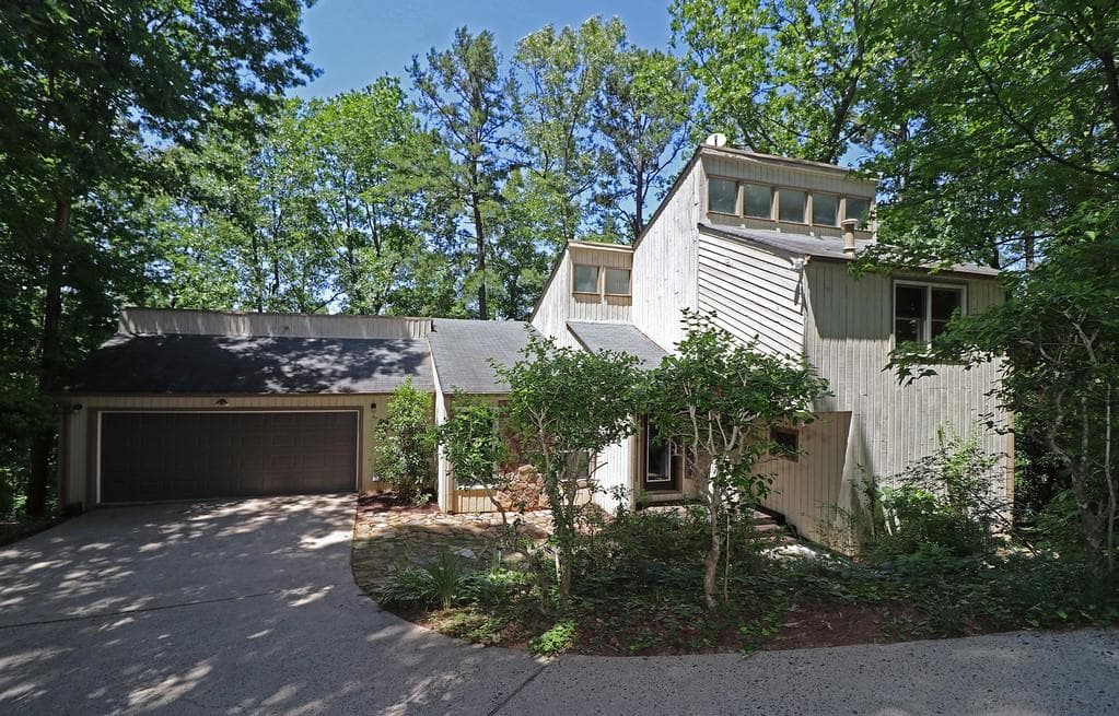 445 N Eagles Bluff, Johns Creek, GA 30022 — most recent listing photo