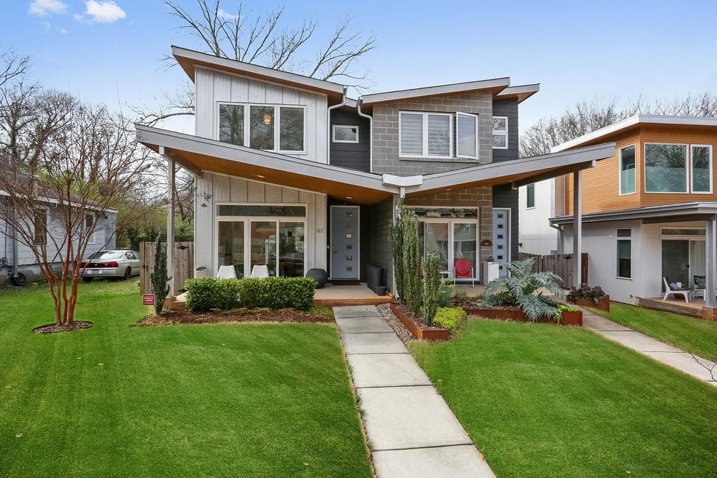 3 bedroom, 3 bathroom, 1,860 sq ft townhouse sold at 149 Cleveland Street, Atlanta, GA 30316
