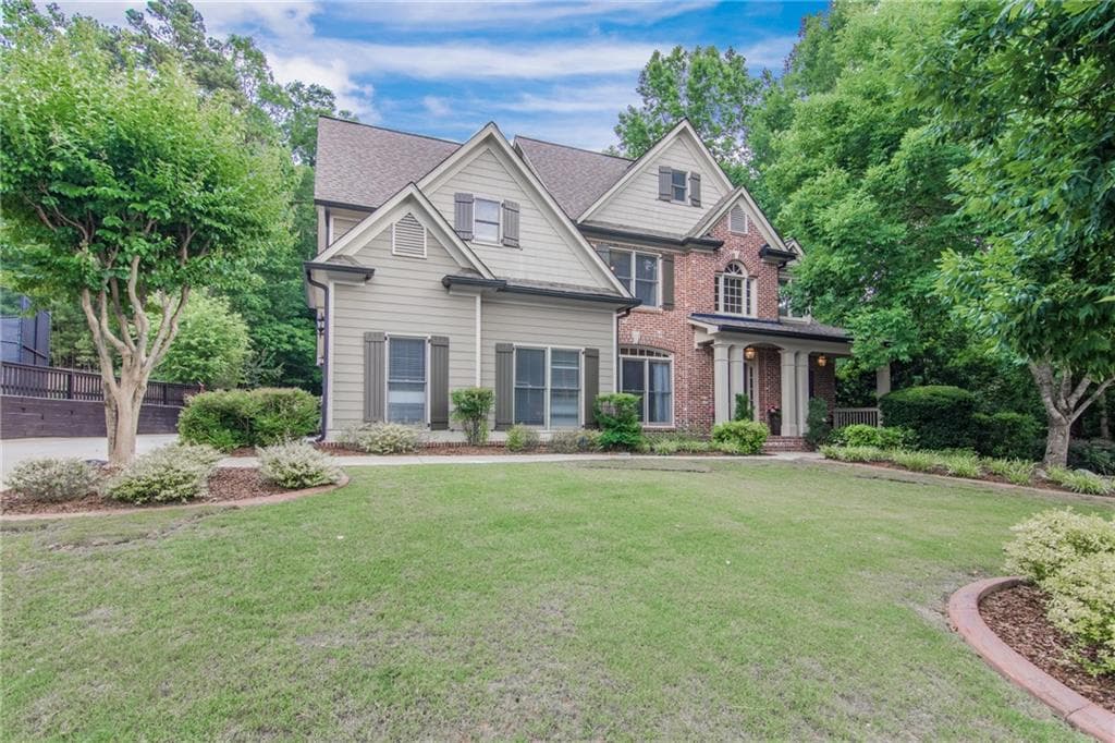 5 bedroom, 4 bathroom, 3,300 sq ft single family residence sold at 4020 Hamby Oaks Drive, Alpharetta, GA 30004