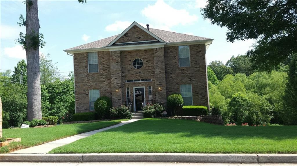 4370 Horseshoe Court, Decatur, GA 30034 — most recent listing photo