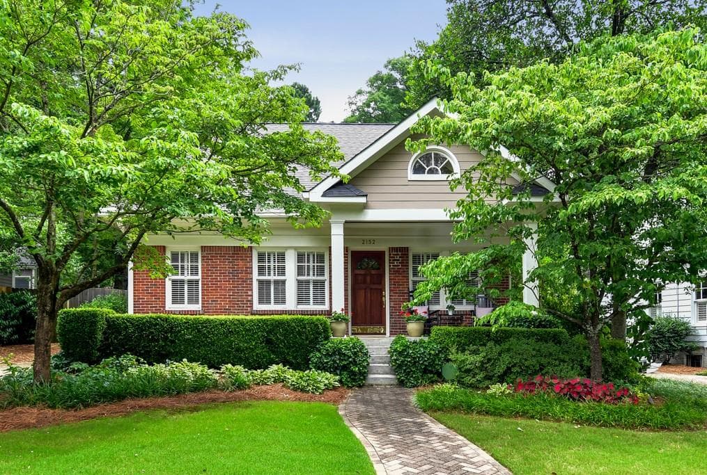 4 bedroom, 4 bathroom, 3,528 sq ft single family residence sold at 2132 Fairhaven Circle, Atlanta, GA 30305