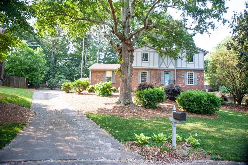 435 Stonebridge Drive, Roswell, GA 30075 — most recent listing photo