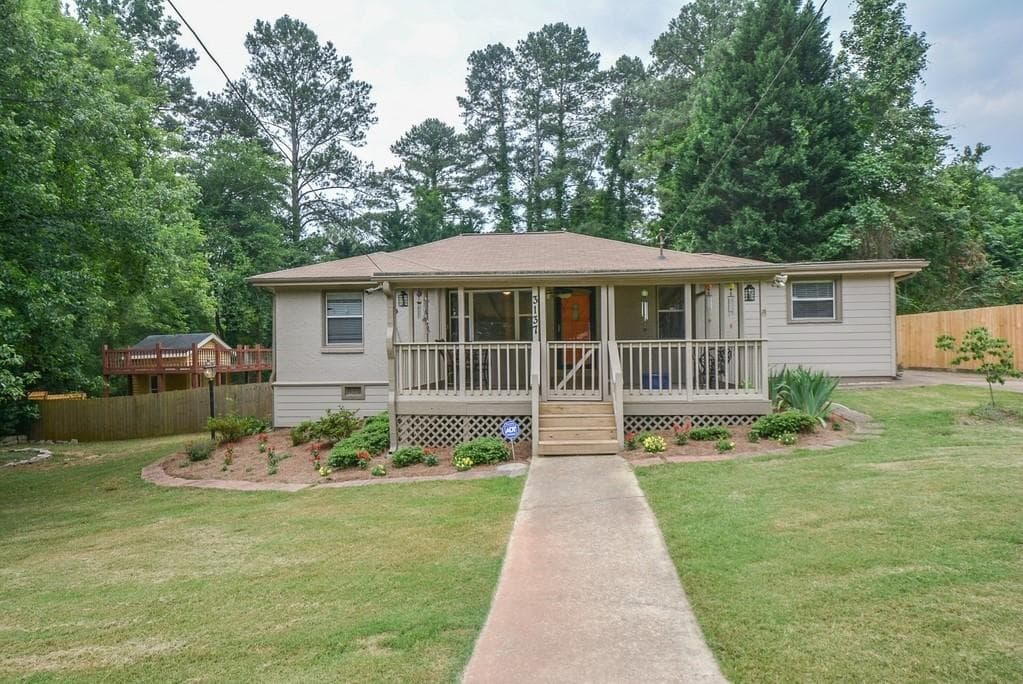 3 bedroom, 2 bathroom, 1,337 sq ft single family residence sold at 3137 LEELAND Road 0, Decatur, GA 30032