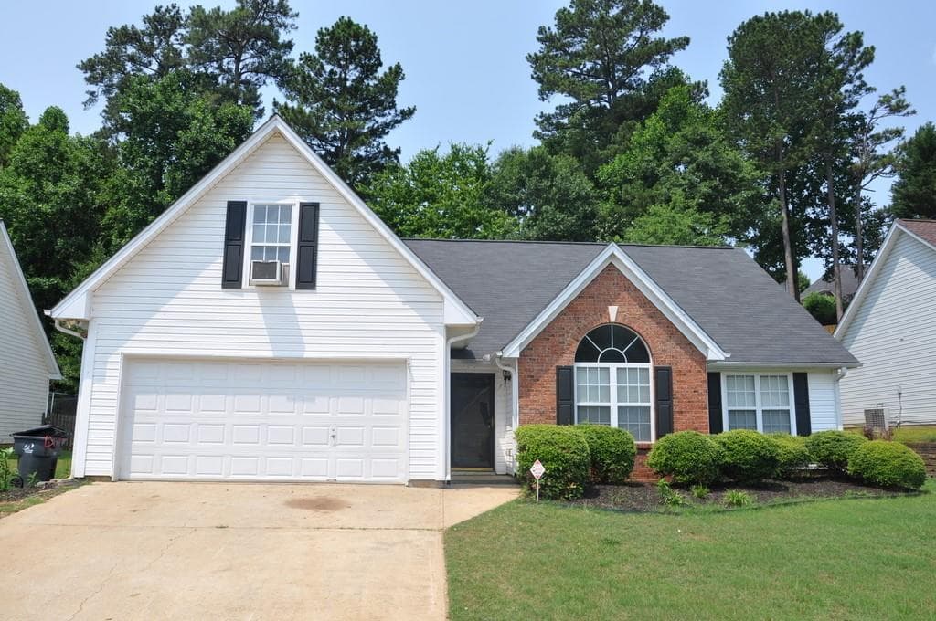 4 bedroom, 2 bathroom, 1,720 sq ft single family residence sold at 2930 Arden Ridge Drive, Suwanee, GA 30024