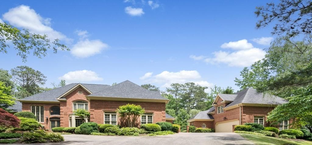 5 bedroom, 8 bathroom, 8,929 sq ft single family residence sold at 1035 STONEGATE Court, Roswell, GA 30075