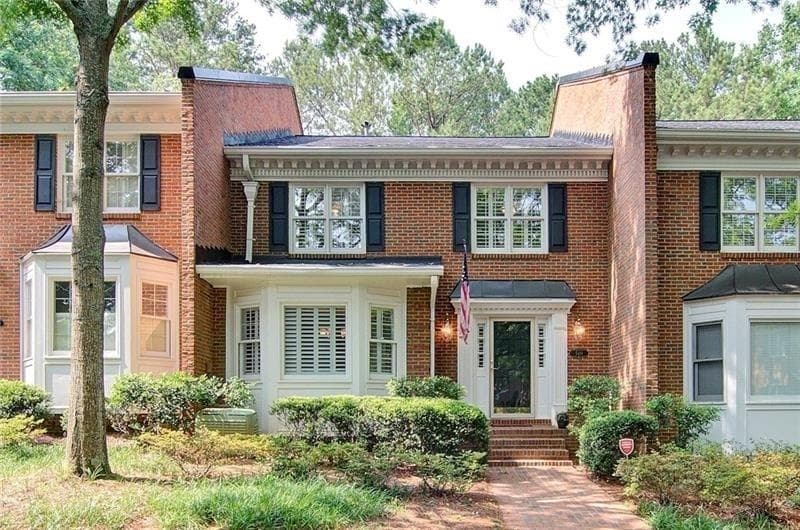 4 bedroom, 4 bathroom, 2,649 sq ft condominium sold at 5419 Trentham Drive C-11, Atlanta, GA 30338