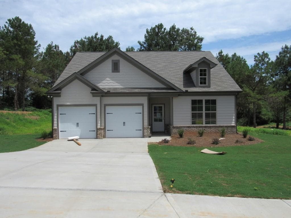 4 bedroom, 2 bathroom single family residence sold at 70 Candler Park Drive, Winder, GA 30680