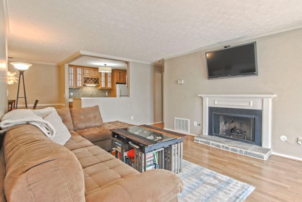 2 bedroom, 2 bathroom, 1,244 sq ft condominium sold at 1104 Countryside Place -, Smyrna, GA 30080