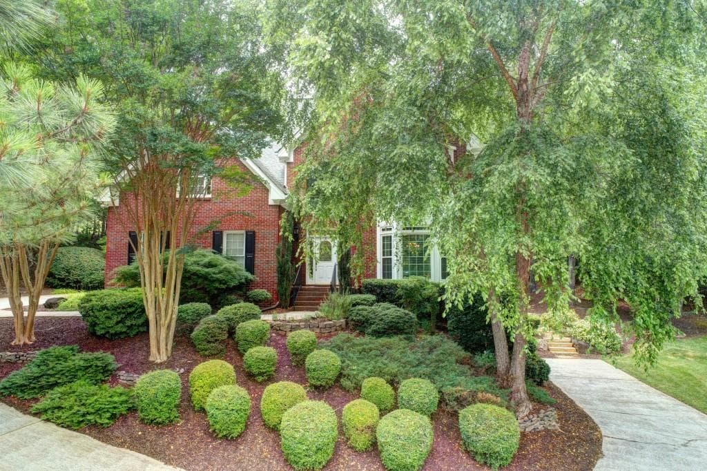 840 Buttercup Trace, Johns Creek, GA 30022 — most recent listing photo