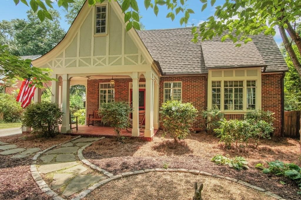 26 Clarendon Avenue, Avondale Estates, GA 30002 — most recent listing photo