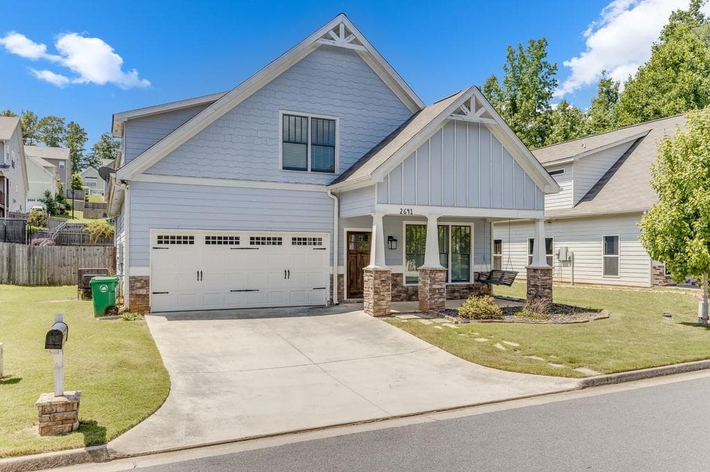 3 bedroom, 3 bathroom, 1,766 sq ft single family residence sold at 2641 Silver Leaf Terrace, Atlanta, GA 30316