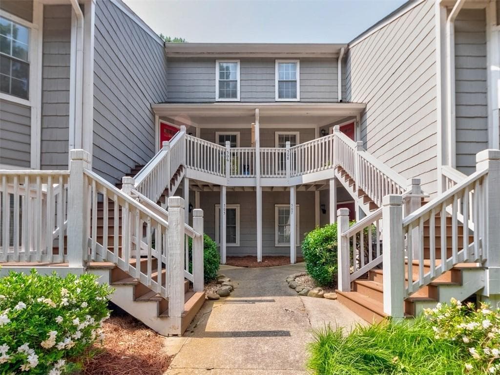 3 bedroom, 2 bathroom, 1,822 sq ft condominium sold at 506 Mill Pond Road, Roswell, GA 30076