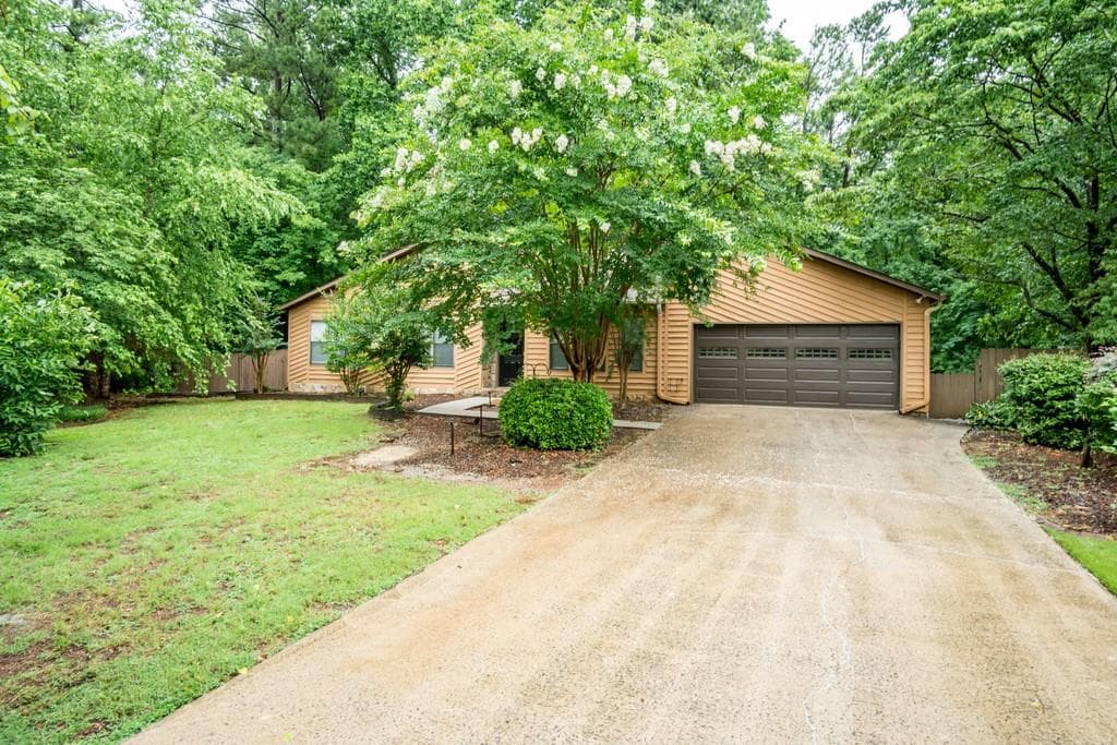 2834 Forest Chase Drive, Marietta, GA 30066 — most recent listing photo