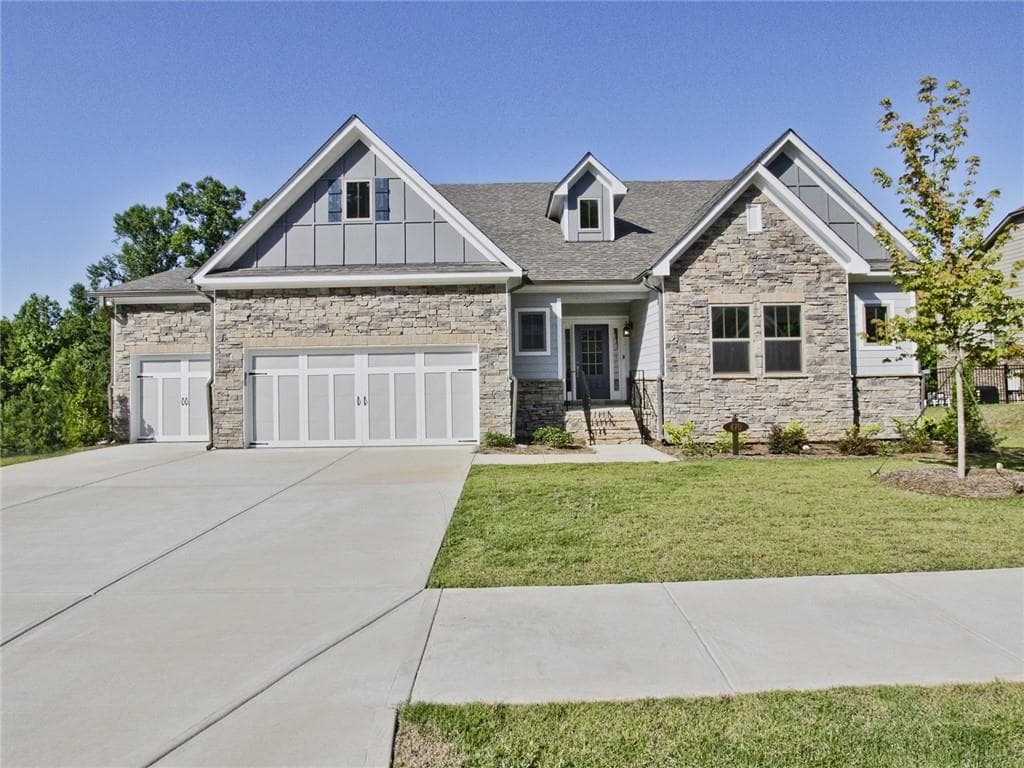 4 bedroom, 4 bathroom, 3,215 sq ft single family residence sold at 470 Dawson Pointe Parkway, Dawsonville, GA 30534