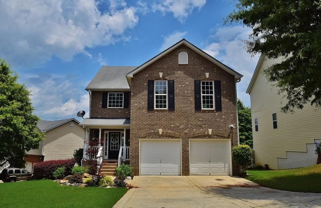 4 bedroom, 4 bathroom, 2,486 sq ft single family residence sold at 5803 Bridgeport Court, Flowery Branch, GA 30542