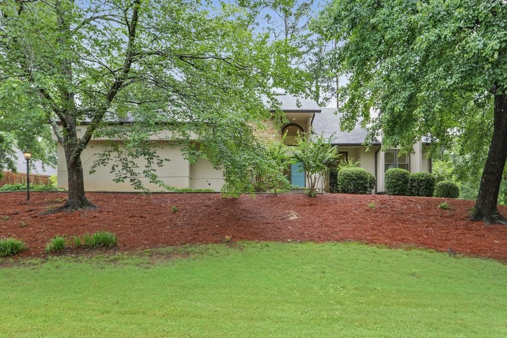 5021 Carriage Lakes Drive, Roswell, GA 30075 — most recent listing photo