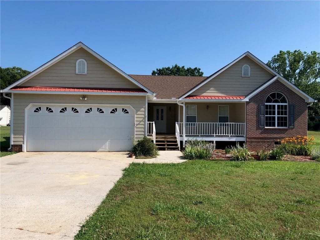 3 bedroom, 2 bathroom, 1,950 sq ft single family residence sold at 24 David Drive, Cave Spring, GA 30124